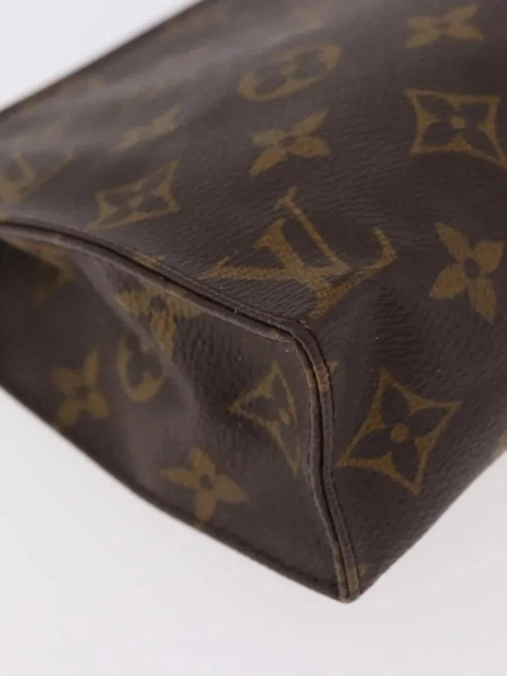 LOUIS VUITTON Monogram Poche Toilette 19 Pouch M47544 LV Auth 189335